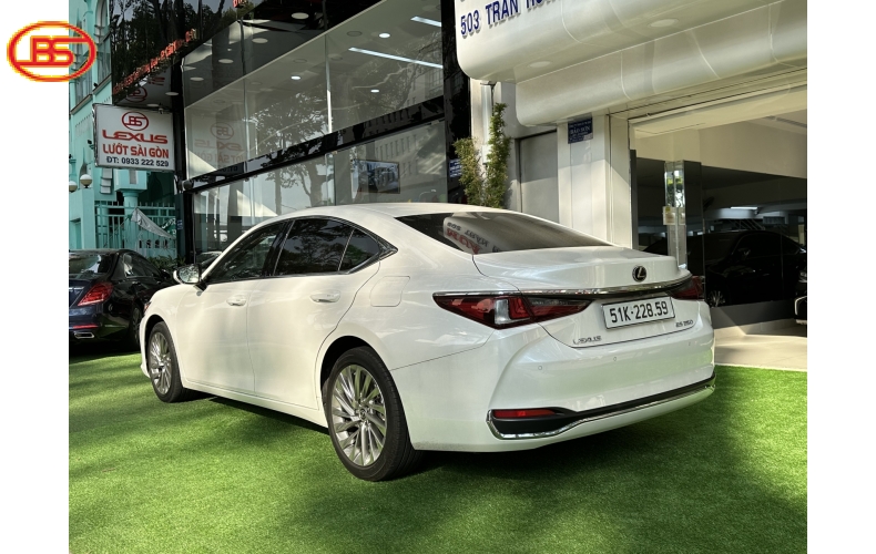 ES250(sản xuất 2022) siêu lướt 8 ngàn Km