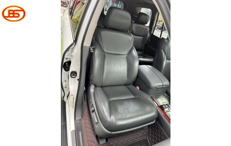 LX570 (Sản xuất 2009) siêu cọp