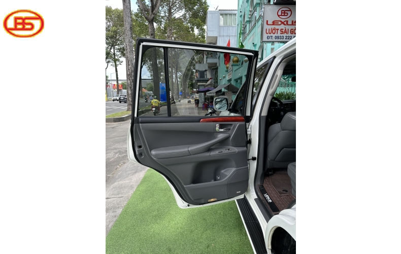 LX570 (Sản xuất 2009) siêu cọp