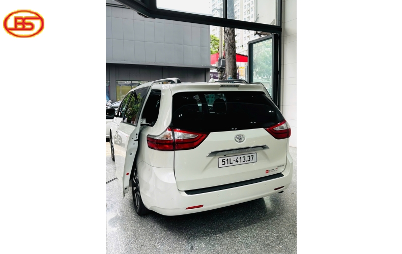 Toyota Sienna Limited 2018 đúng 61.000 km 