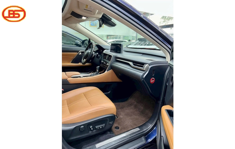 siêu phẩm RX350 xanh 2019 cập bến Lexus Lướt