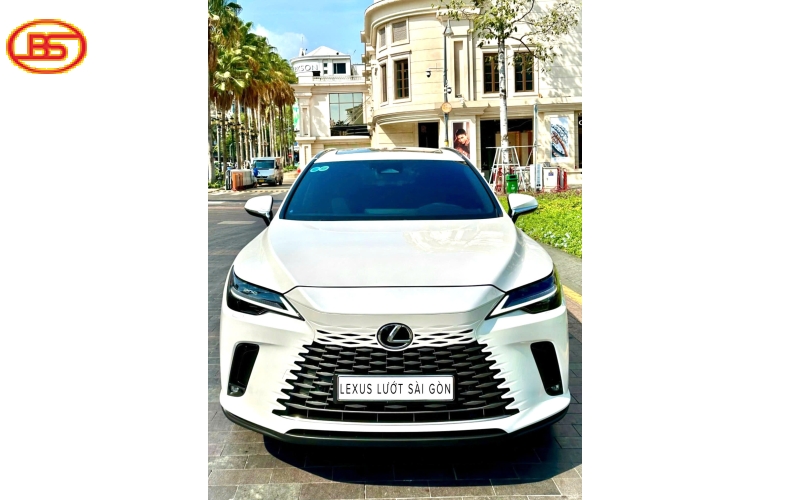 Lexus RX350 Premium 2023 siêu lướt 3300 km