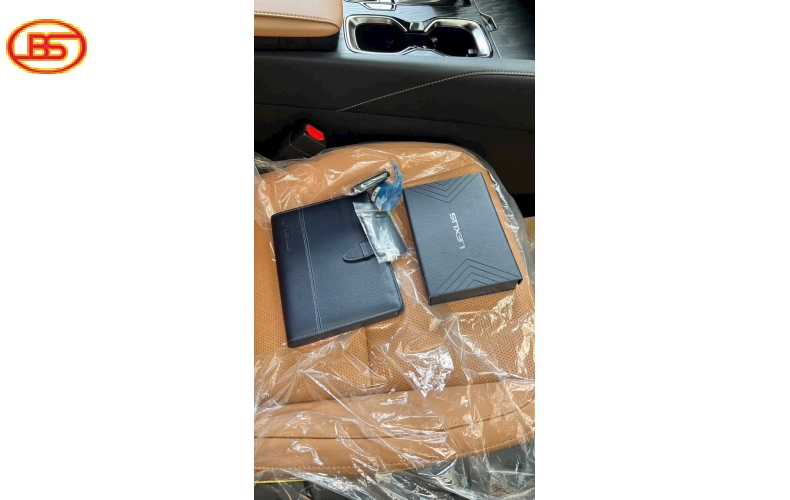 Lexus RX350H 2025 mới như đập thùng