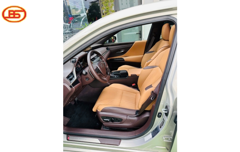 ES250 vàng cát siêu lướt chỉ 8000km