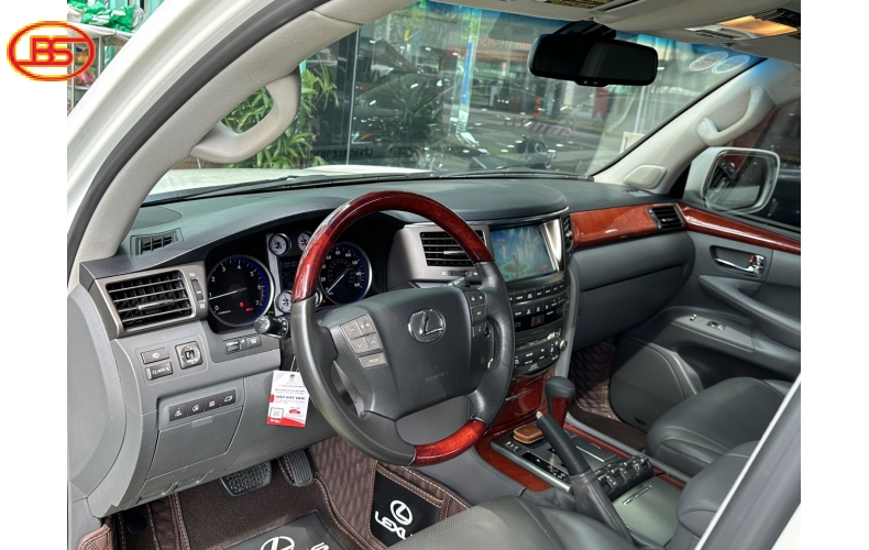 LX570 (Sản xuất 2009) siêu cọp