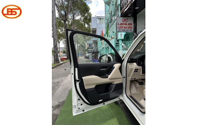 LANDCRUISER (LC 300) Xe đập thùng siêu chất