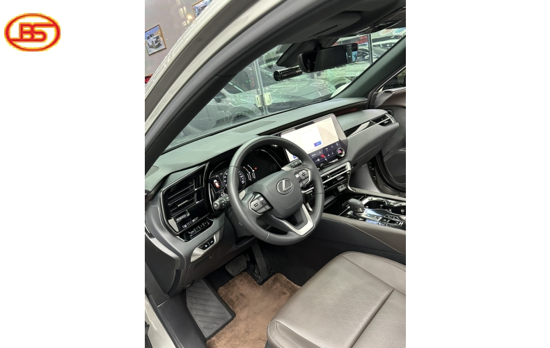 RX 350 Premium odo 23 ngàn km