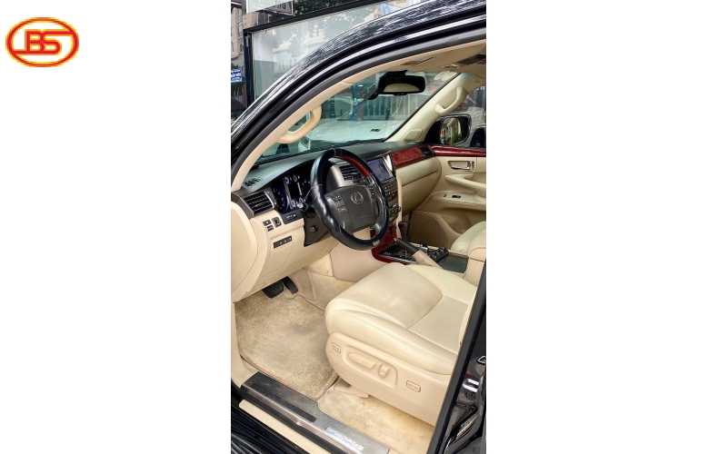Lexus LX570 2010 odo 8 vạn miles nhập Mỹ