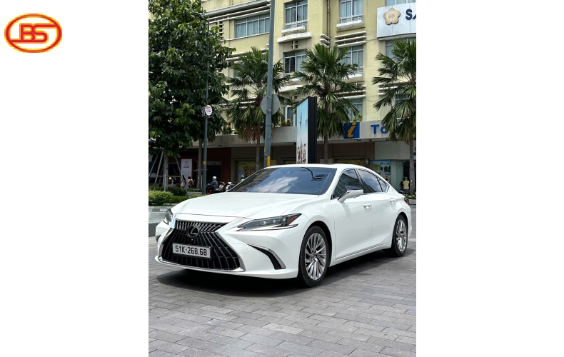 Siêu phẩm ES250 2021 lướt 19000km Trắng