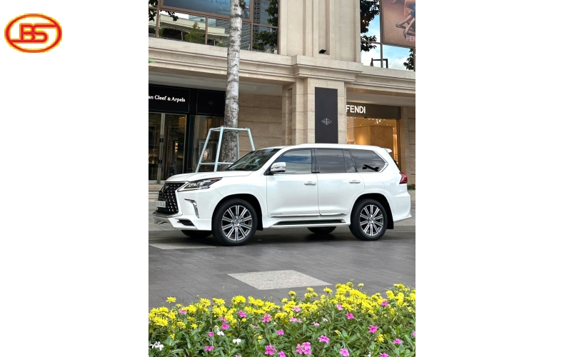 Lexus LX570 T11/2015 Trung Đông odo 61.000km