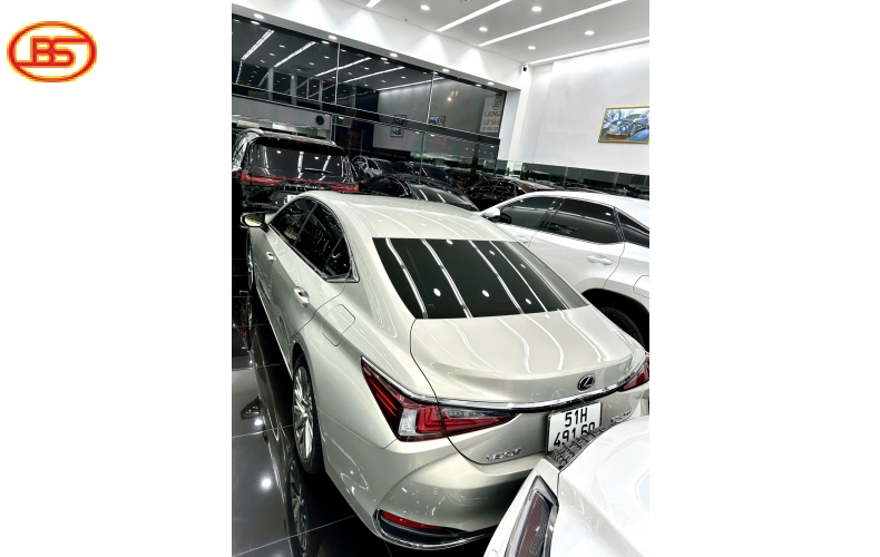 Lexus ES250 2020 dòng Sedan sang trọng