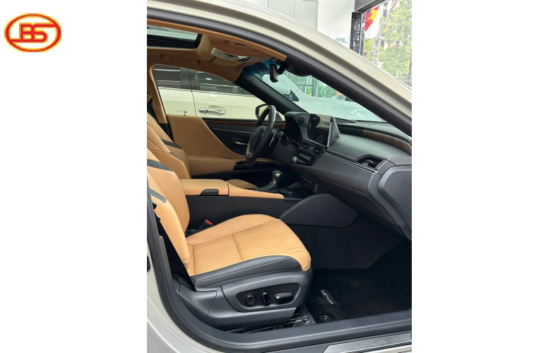 Lexus ES250 2022 vàng cát siêu lướt 12.000km 