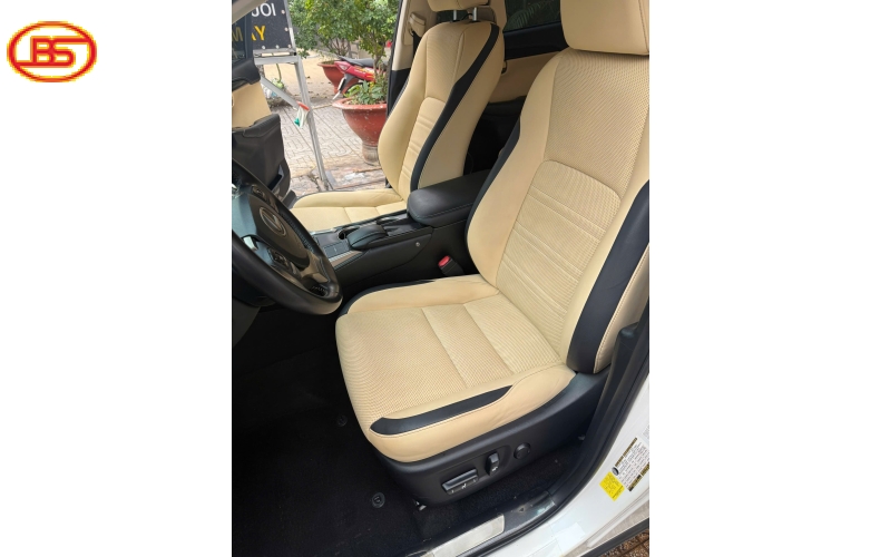 Lexus NX200T nhập Mỹ odo 46.000km