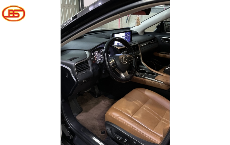 Lexus RX300 2020 đen nội thất nâu