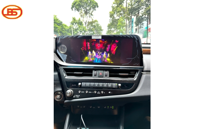 Lexus ES250 2022 siêu lướt 5.000km như mới