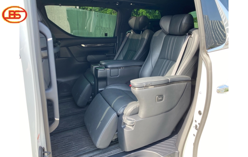 LM 350 SX T12/23-CÓ 2,000KM VỪA VỀ LEXUS LƯỚT SÀI GÒN