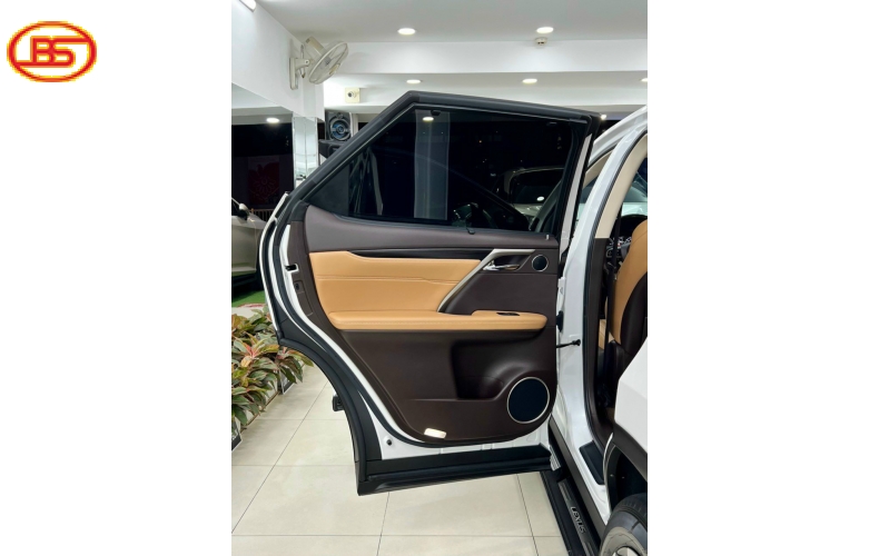 RX200T(sản xuất 2016) 56 ngàn Km.
