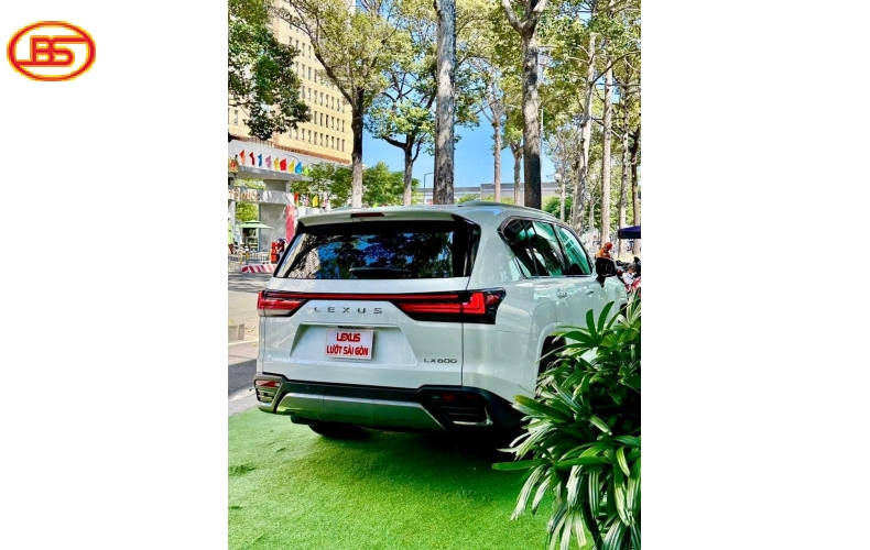 Lx600 ( sản xuất 2023) bản VIP mới 100%