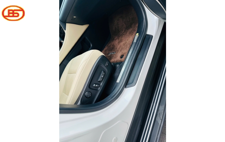 Lexus RX300 2022 lướt chỉ 29.000km