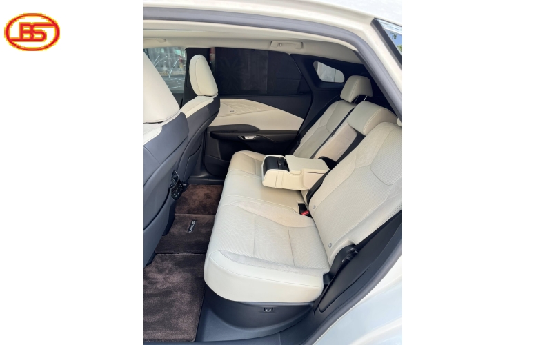 Lexus RX350 Luxury 2022 chỉ 3000km như đập thùng