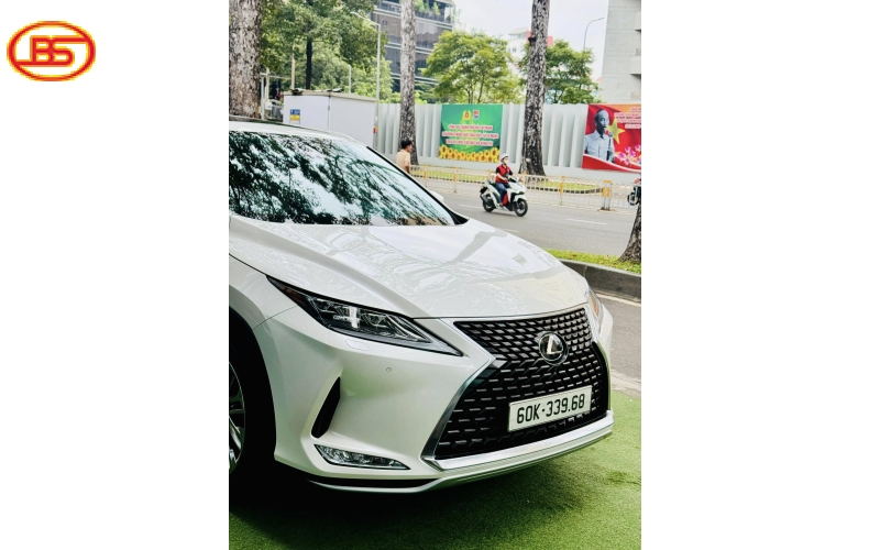 Siêu phẩm đón tết RX350 model 2022 lướt 12.000km