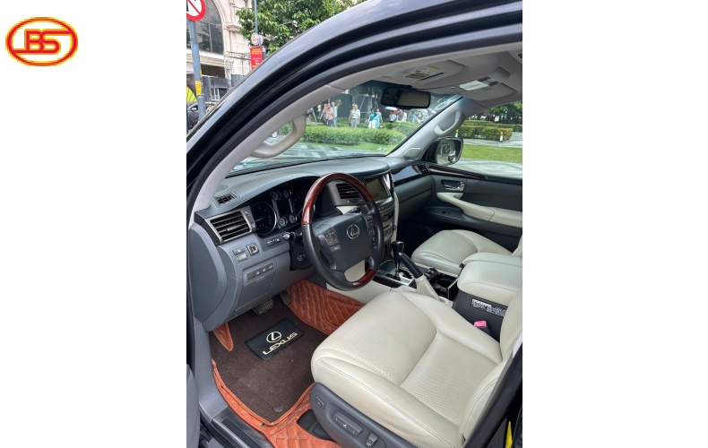 Lexus LX570 2010 odo 168.000miles nhập Mỹ