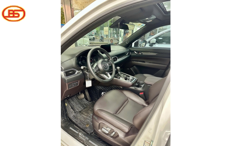 Mazda CX8 4000km như xe mới mua