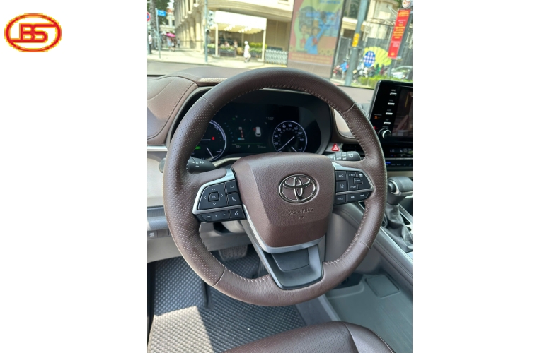 Toyota Sienna Hybrids 2021 33.000 MILES