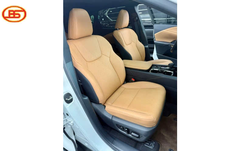 RX350 Trắng 2023 lướt 7.000km