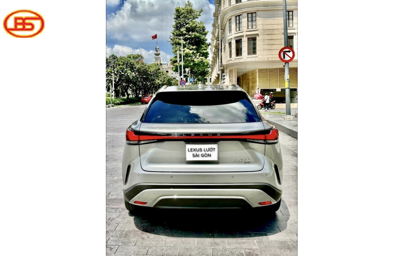RX300 ( sản xuẩt 2023) Premium Siêu lướt