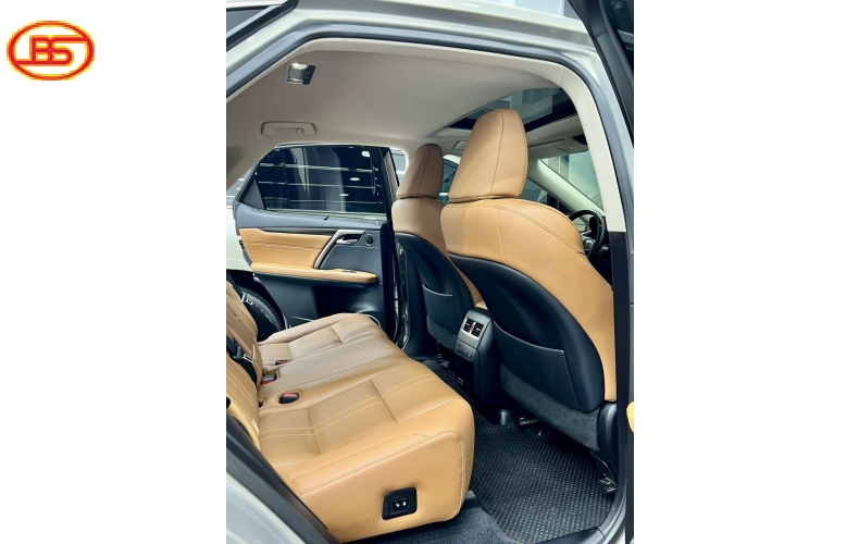 Lexus RX300 2021 vàng cát nội thất nâu