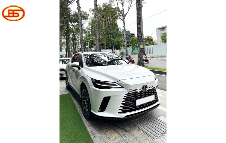 Lexus RX350 premium 2023 odo 44.000km