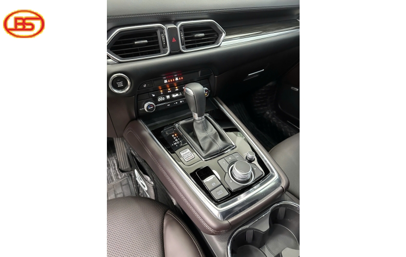 Mazda CX8 4000km như xe mới mua