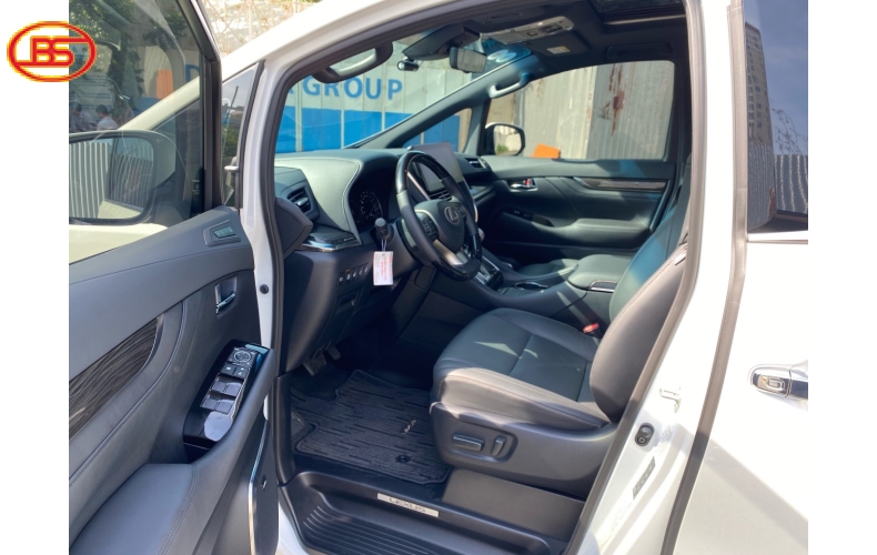 LM 350 SX T12/23-CÓ 2,000KM VỪA VỀ LEXUS LƯỚT SÀI GÒN