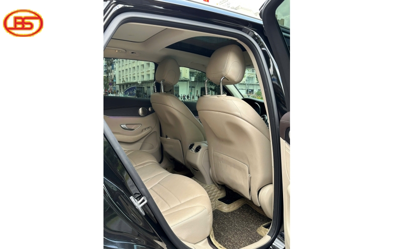Siêu Phẩm MERCEDES-BEN GLC300 4MATIC 2021