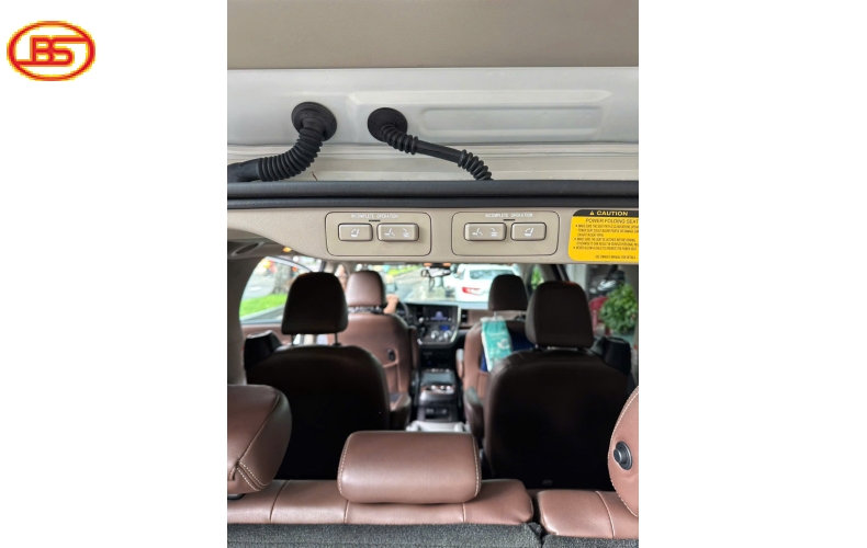 Toyota Sienna Limited 2018 đúng 61.000 km 