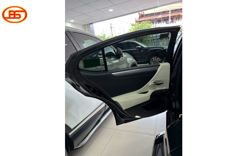 ES250 FSPORT ( sản xuất 2022) siêu lướt 8 ngàn km