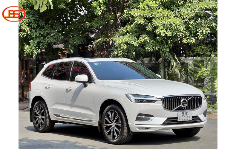 VOLVO XC60 T6 2021 