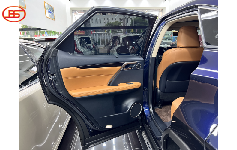 Rx300 (sản xuất 2021) Siêu lướt 33 ngàn KM