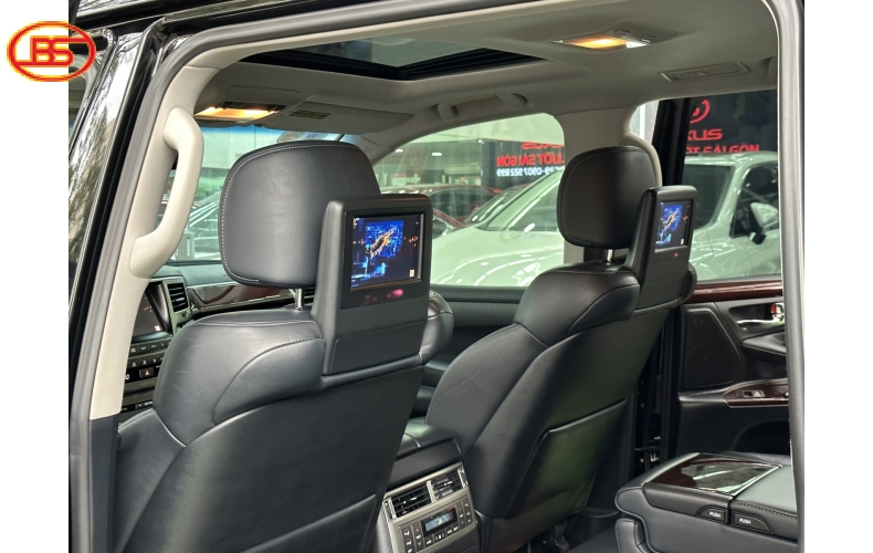 LX570 (sản xuất 2013) bản full (S) cao cấp nhất