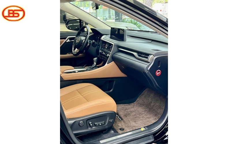 RX300(sản xuất 2020 ) siêu lướt 27 ngàn Km
