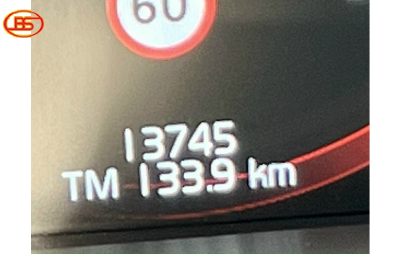VOLVO XC60 T6 2021 