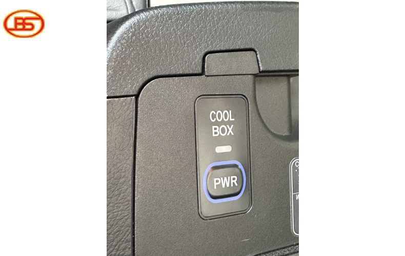 LX570 (sản xuất 2013) bản full (S) cao cấp nhất