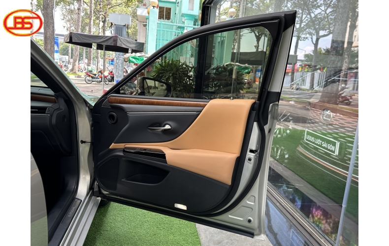 ES250 ( Sản xuất 2023) siêu lướt  1300km