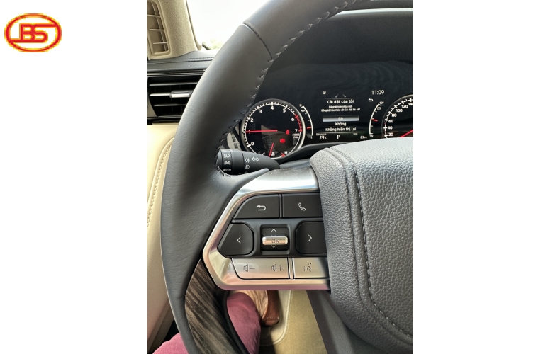 LANDCRUISER (LC 300) Xe đập thùng siêu chất