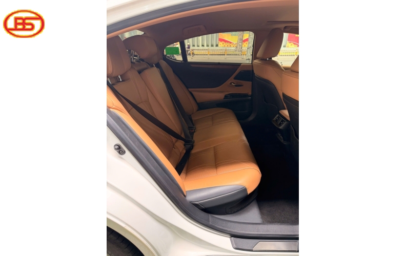 Lexus ES300H 2022 odo 61.000km trắng siêu tiết kiệm xăng