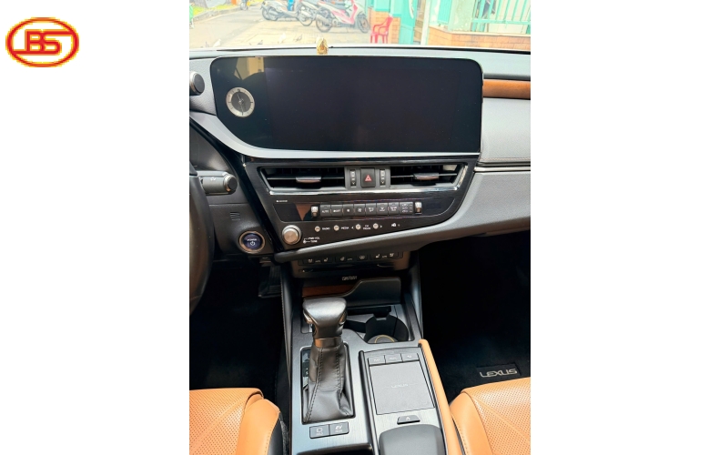 Lexus ES300H 2022 odo 61.000km trắng siêu tiết kiệm xăng