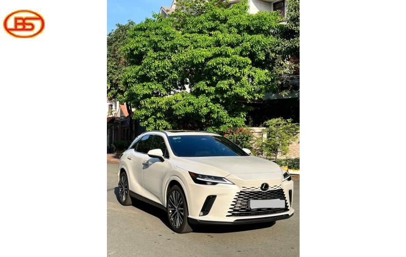 Lexus RX350H 2025 6.800km siêu lướt với màu trắng