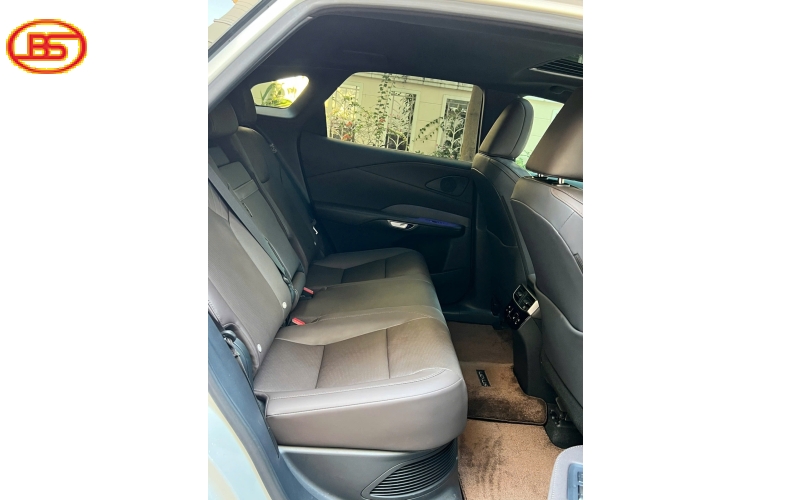 Lexus RX350H 2025 6.800km siêu lướt với màu trắng