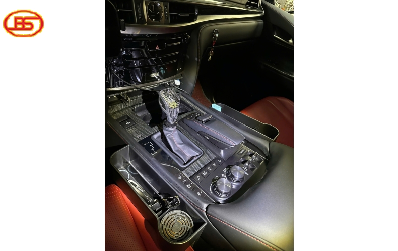 Siêu phẩm LX570 đen nhập mỹ 100.000miles